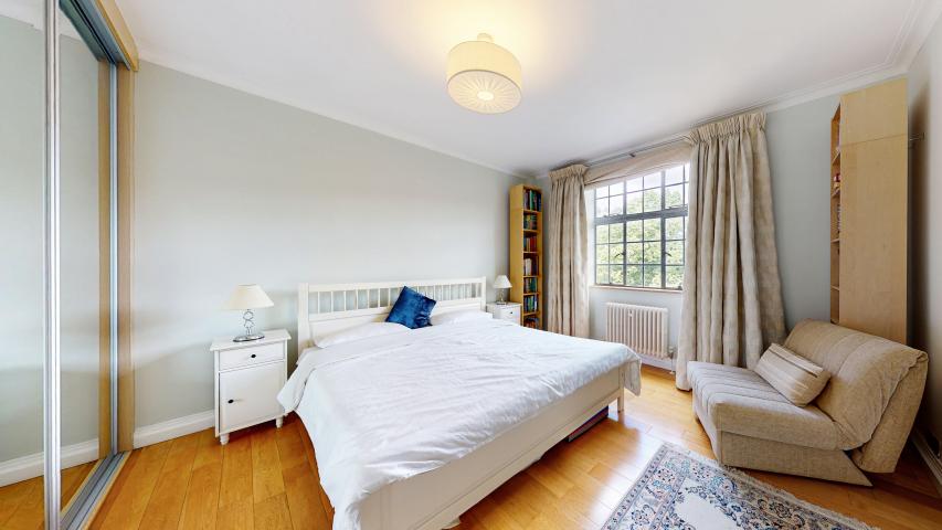 Stunning Apartment Frognal Lane, Hampstead